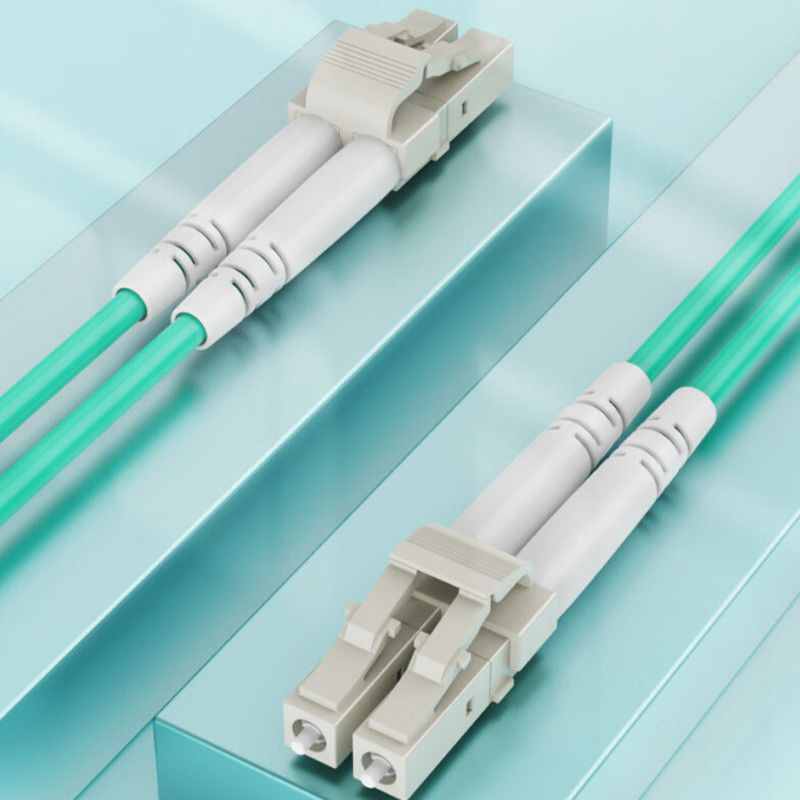 PVC / LSZH / OFNP / OFNR / Plenum Fiber Optic Patch Cord Untuk Kinerja Optimal